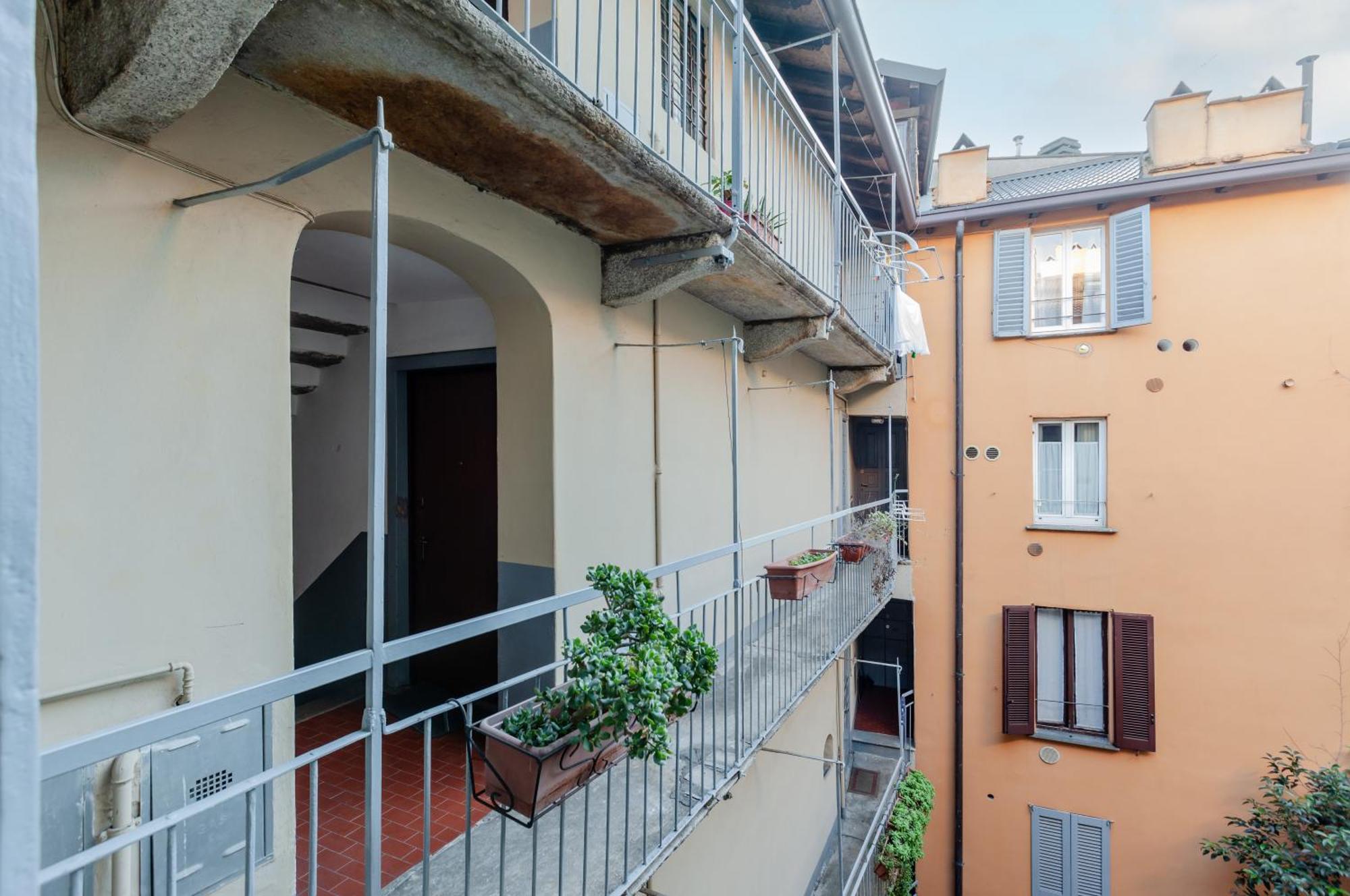 Sant Ambrogio Lovely Flat Milan Bagian luar foto