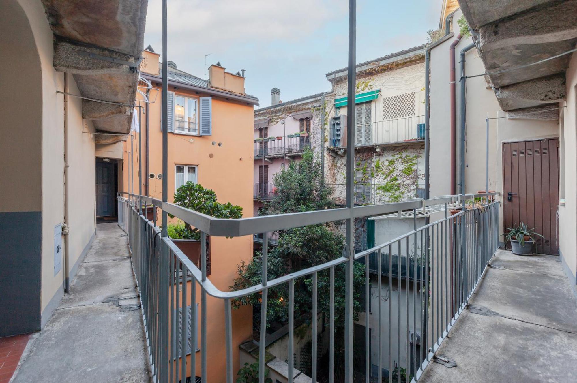Sant Ambrogio Lovely Flat Milan Bagian luar foto