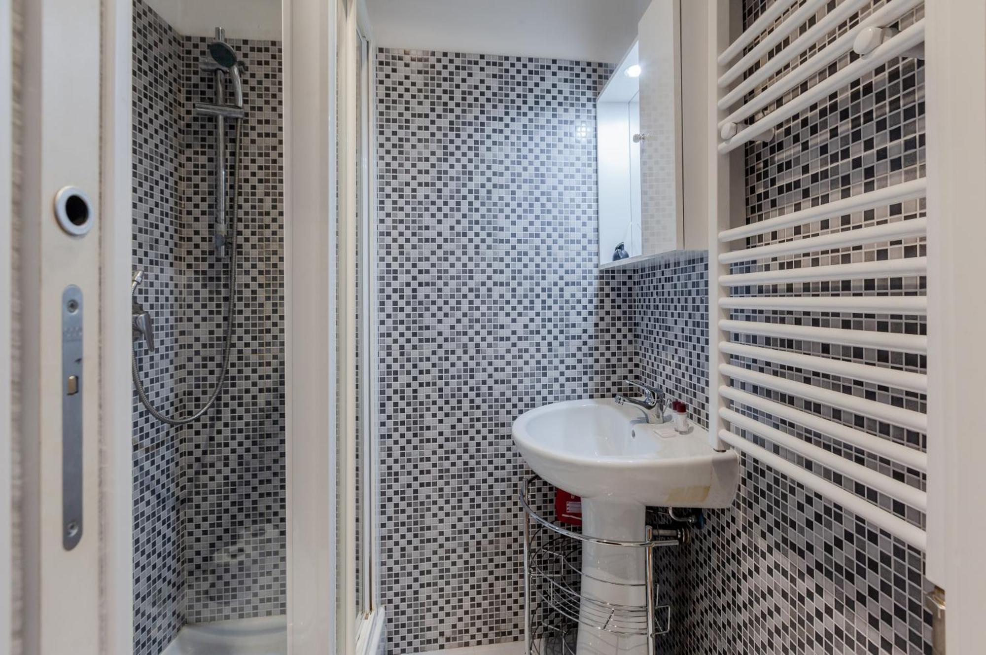 Sant Ambrogio Lovely Flat Milan Bagian luar foto