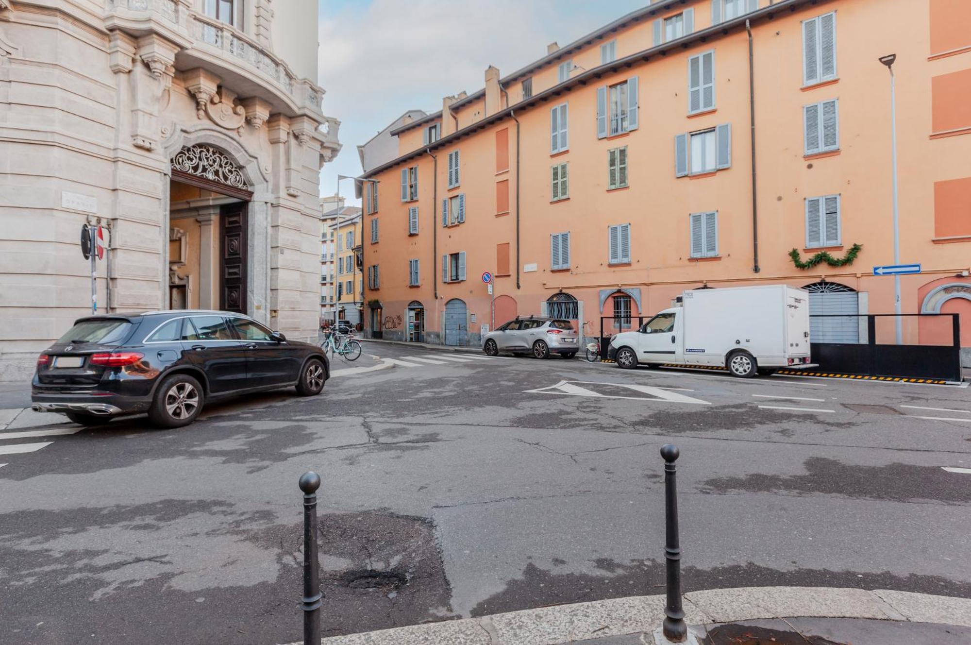 Sant Ambrogio Lovely Flat Milan Bagian luar foto