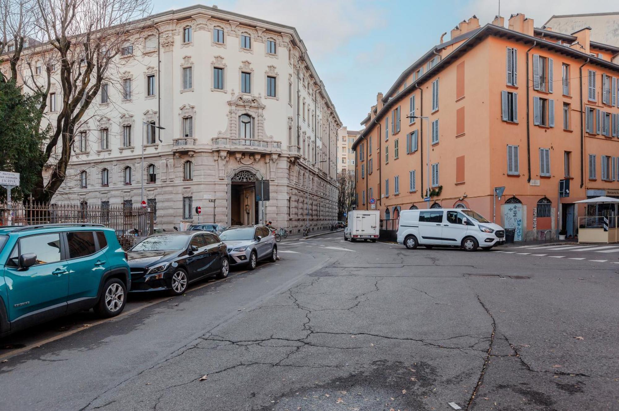 Sant Ambrogio Lovely Flat Milan Bagian luar foto