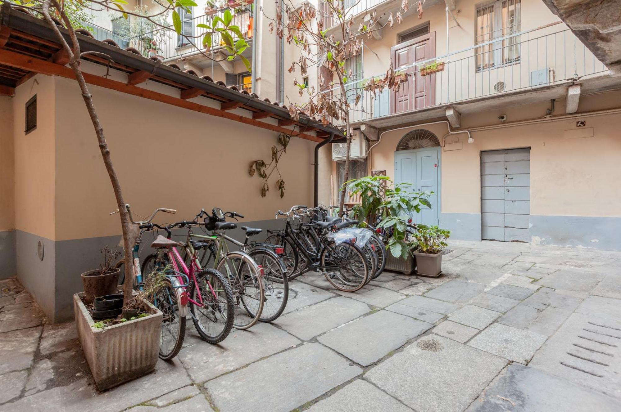 Sant Ambrogio Lovely Flat Milan Bagian luar foto